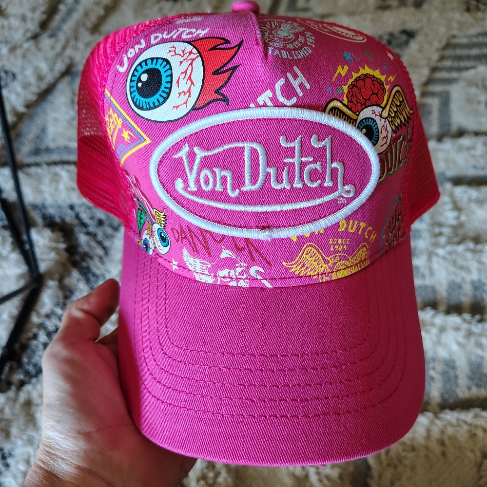 NWT Von Dutch Jax Trucker Hat Hot Pink